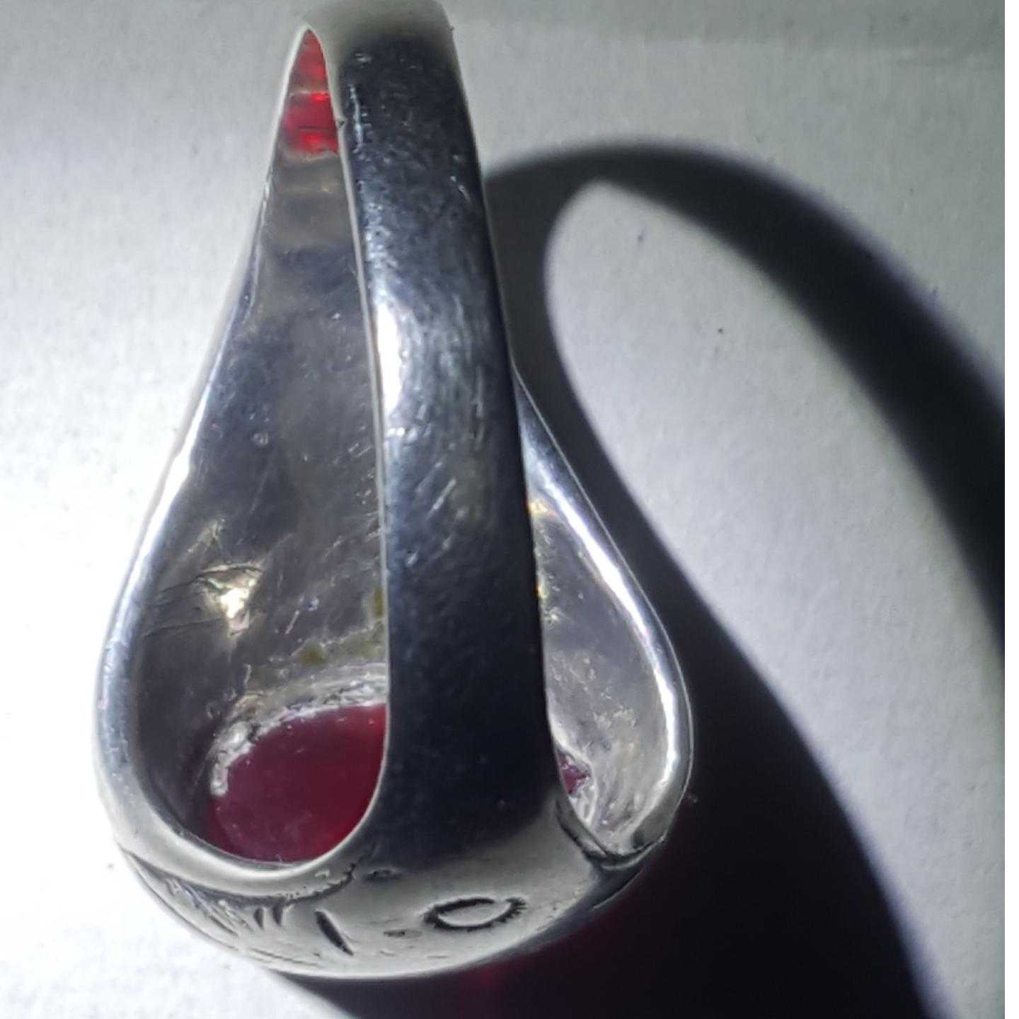 انگشتر قدیمی نقره با نگین یاقوت احتمالا سنتیک