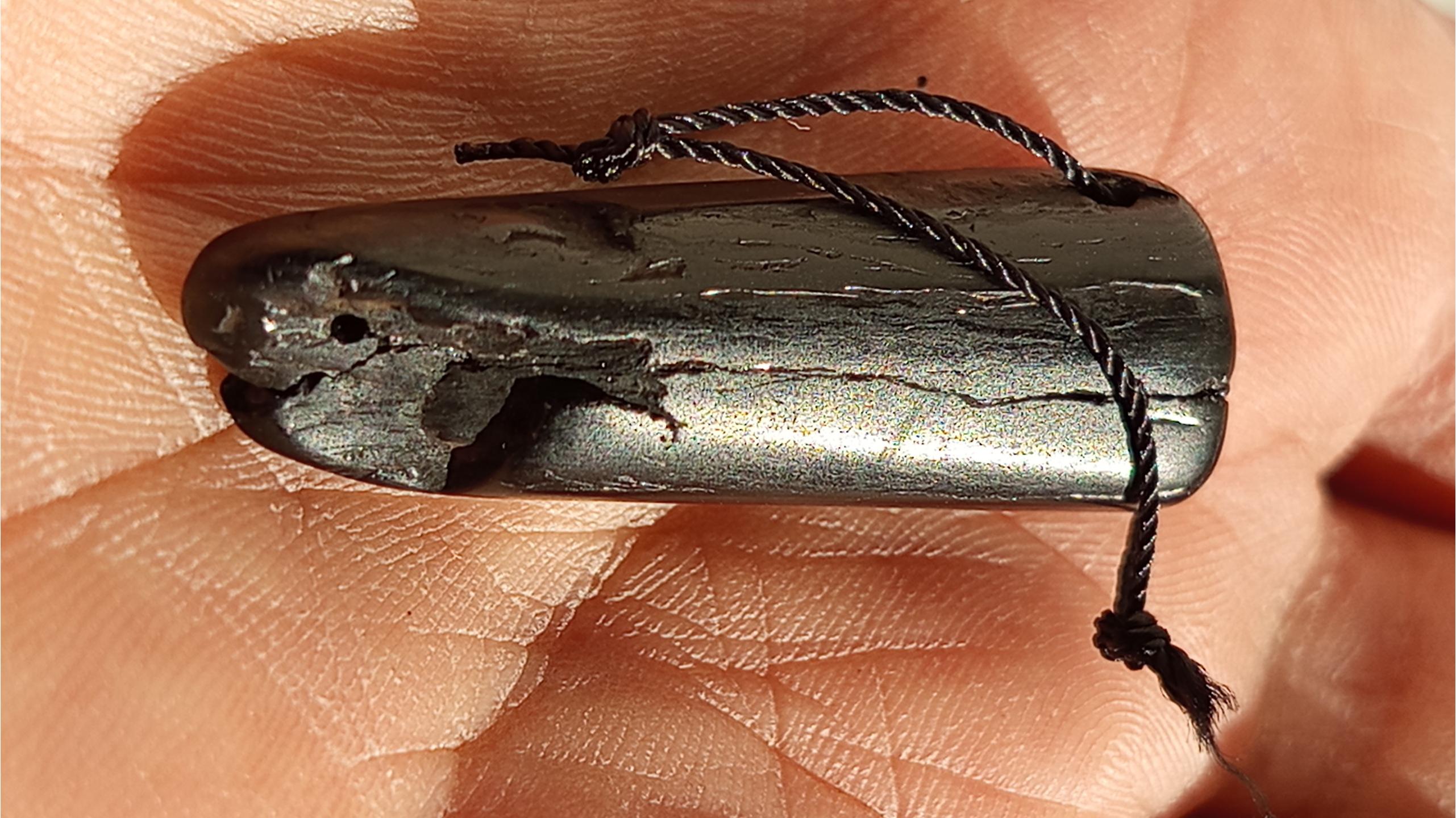 یک قطعه سنگ شبق طبیعی وزن کمی بیشتر 5 گرم