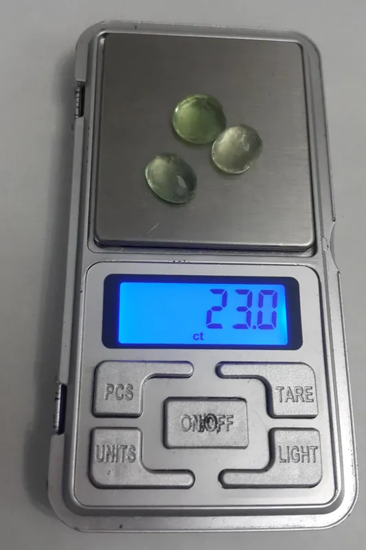 سه قطعه سنگ فلوریت دسته دوم و قدیمی