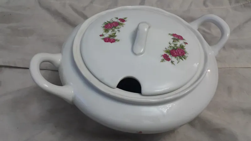 یک عدد سوپ خوری گل سرخی مارک ارکید