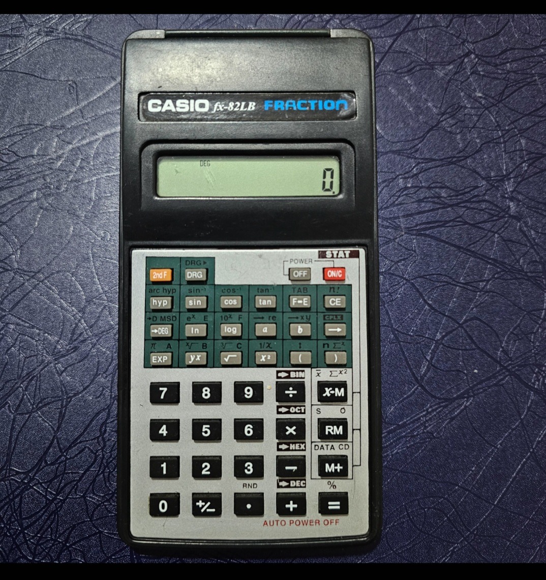 ماشینوحساب کاسیو مدل fx-82lb