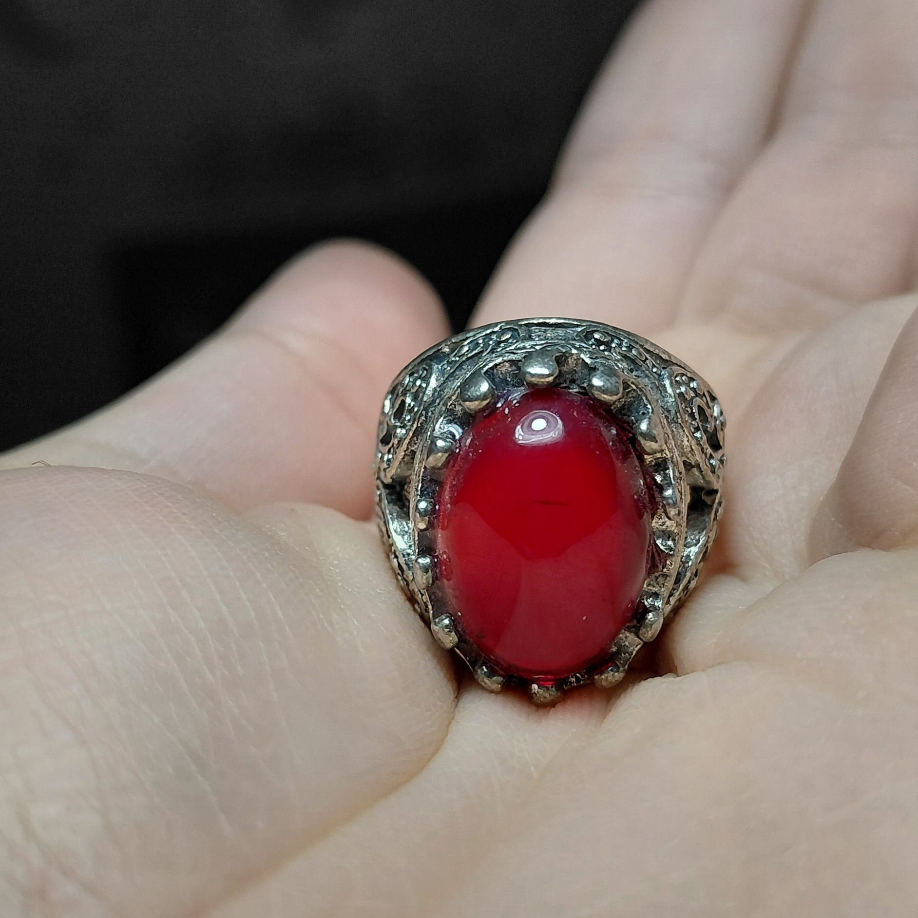 انگشتر با نگین یاقوت سنتیک