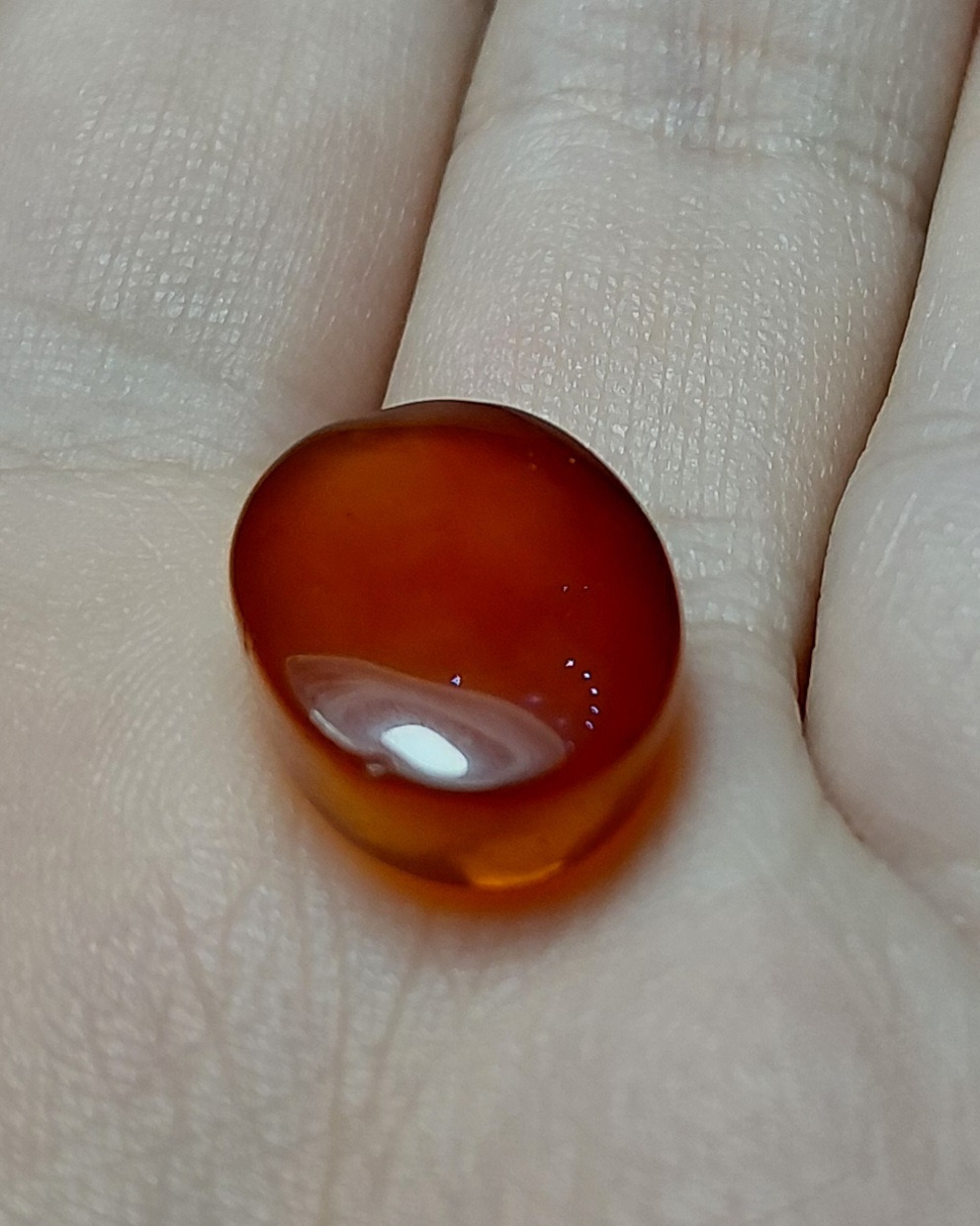 نگین عقیق با تراش یمنی جذاب