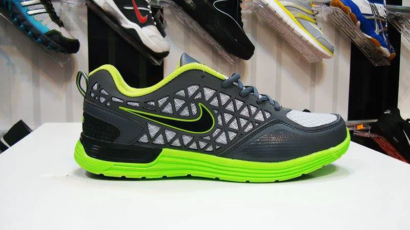 nike dual fusion 1
