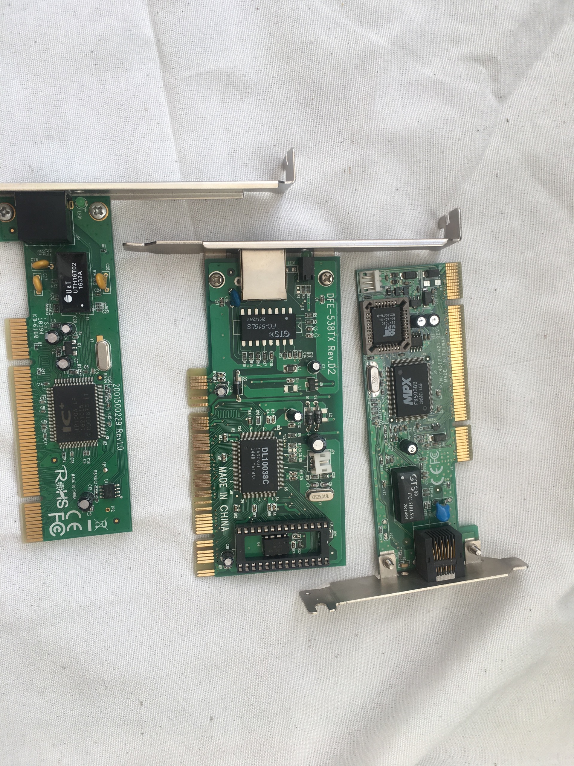 سه عدد کارت شبکه