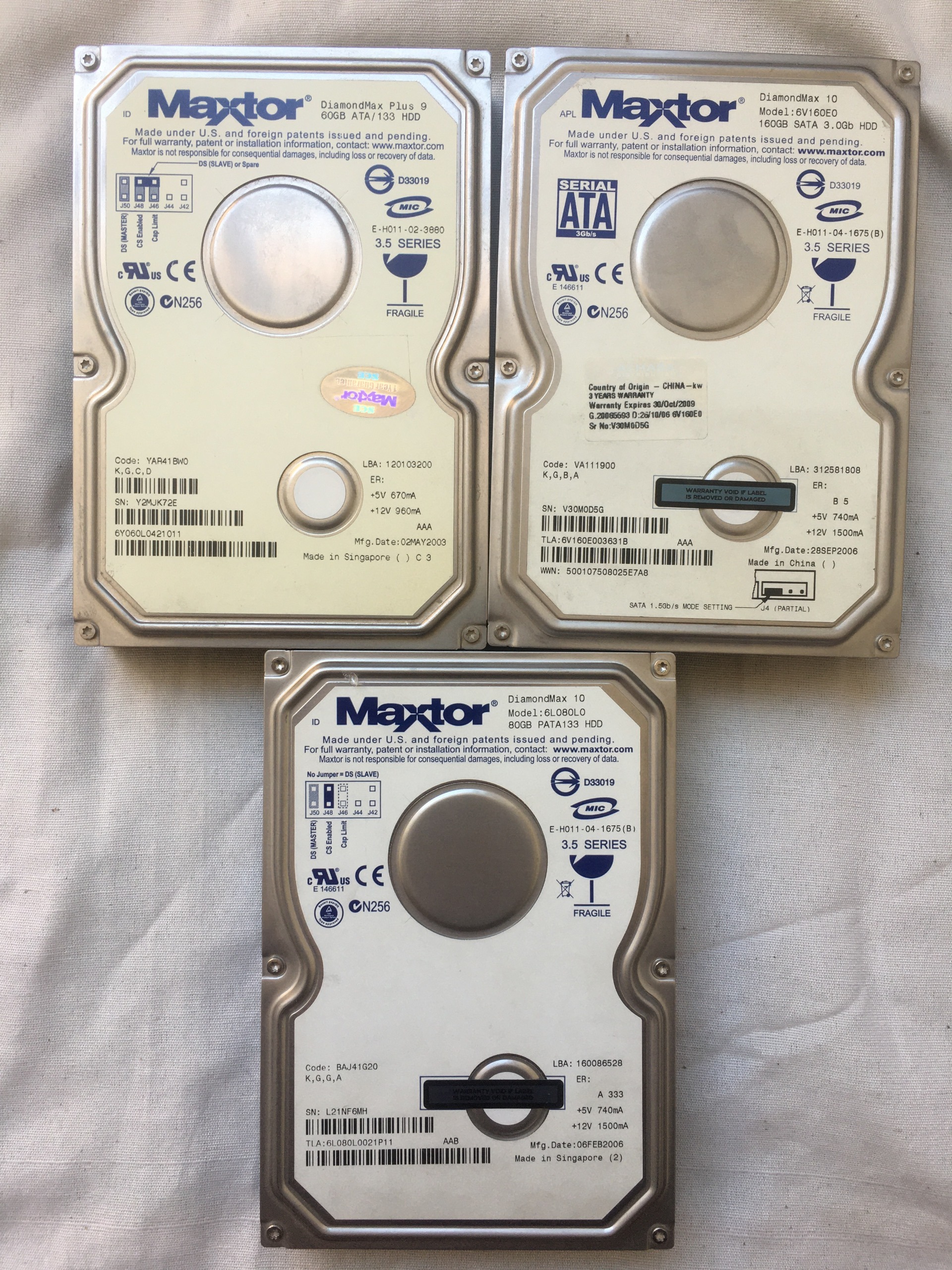 سه عدد هارد قدیمی