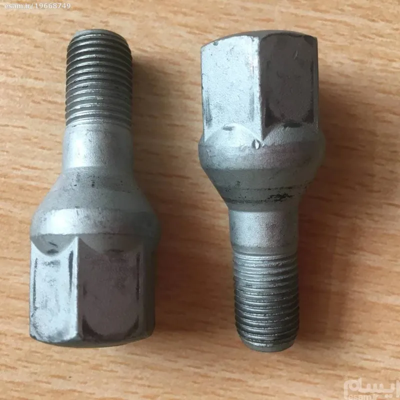 پیچ چرخ پژو سایز19 ایساکو 4 عددی