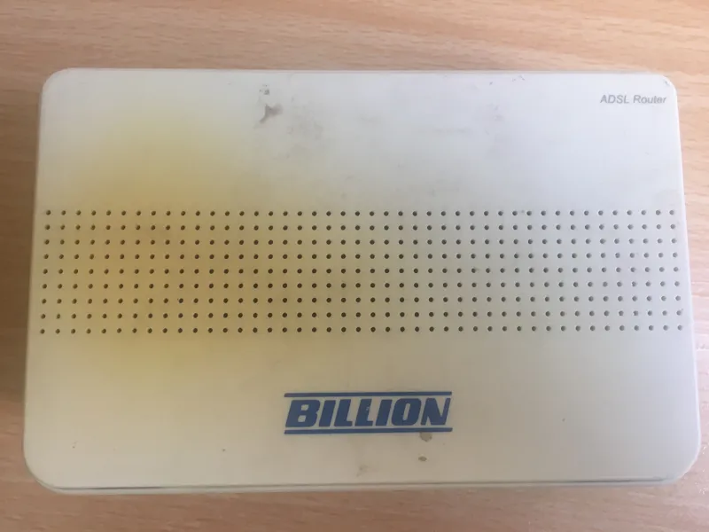 مودم قدیمی billion