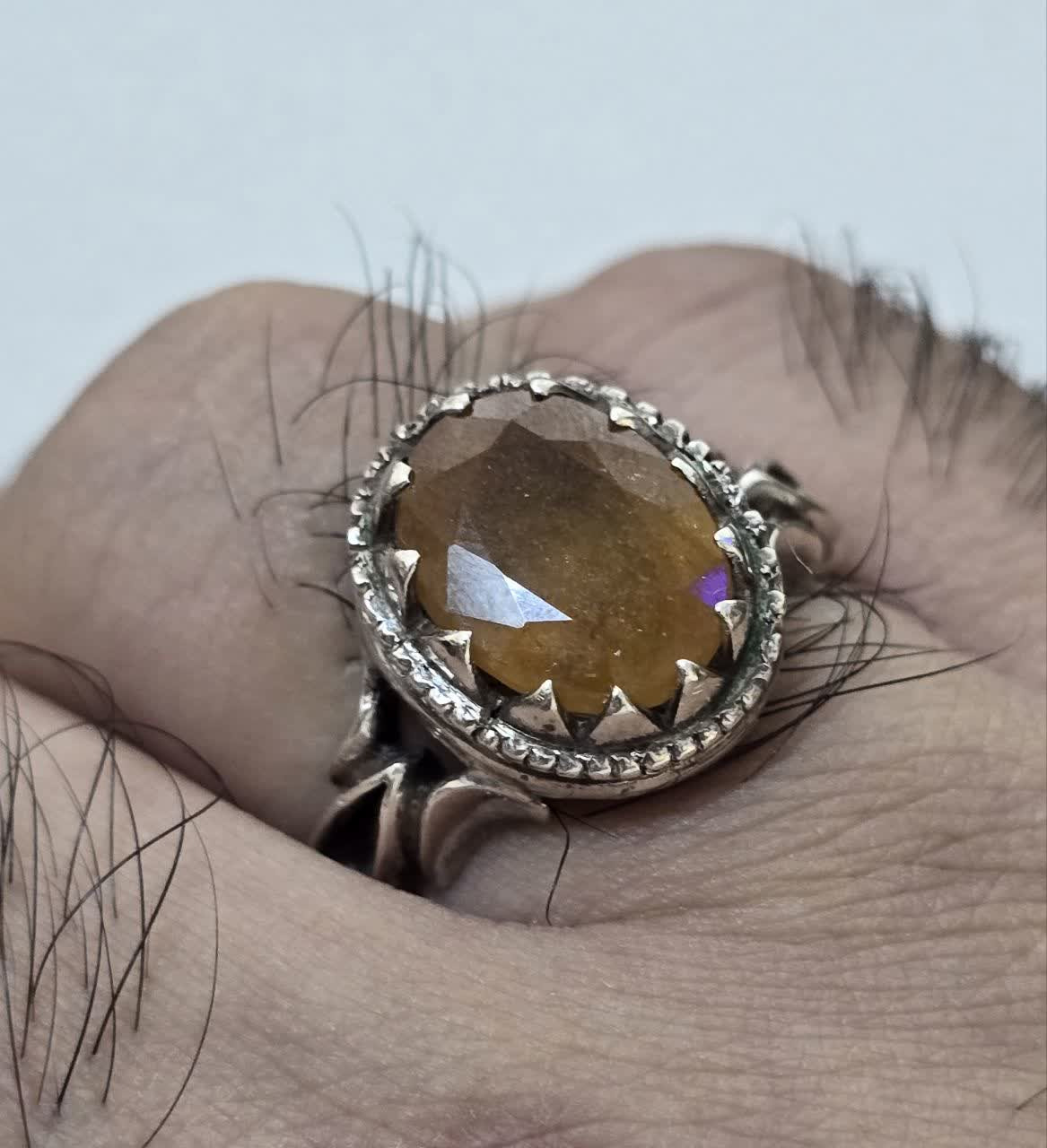 انگشتر نقره دستساز یاقوت زرد آفریقا