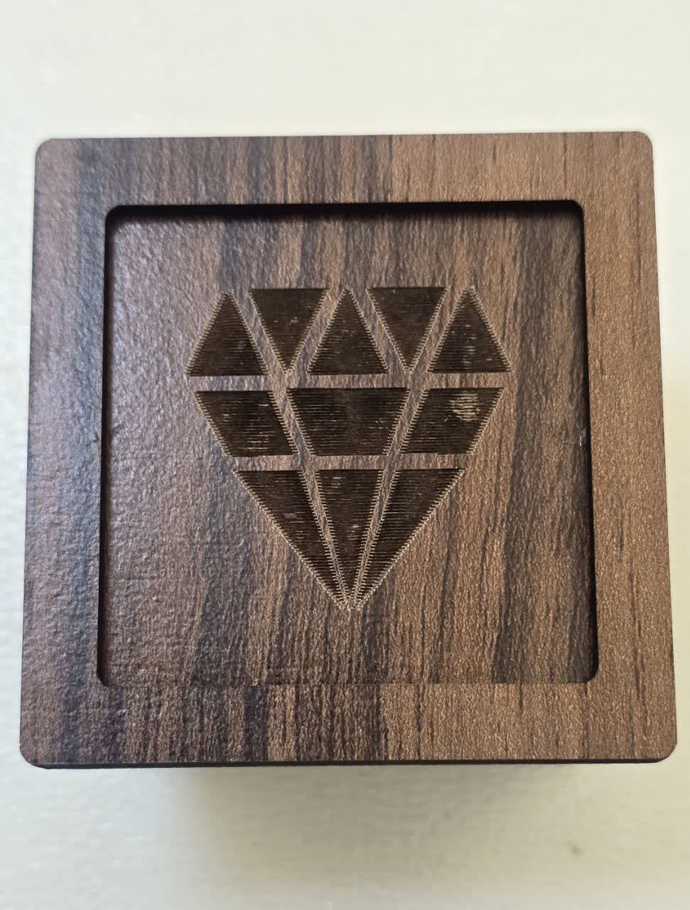 جعبه چوبی انگشتر 5 در 5 سانت ارتفاع 4 سانت