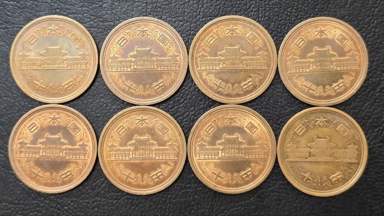 8 سکه 10 ین ژاپن سالهای مختلف