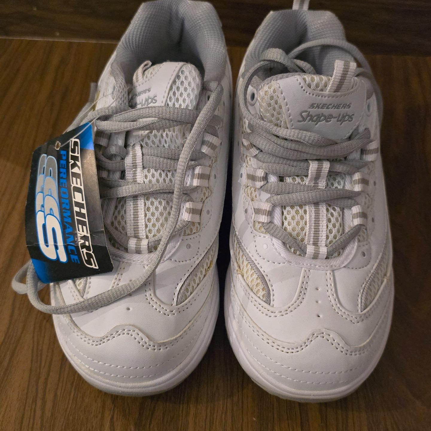 کفش اسکچرز ویتنام