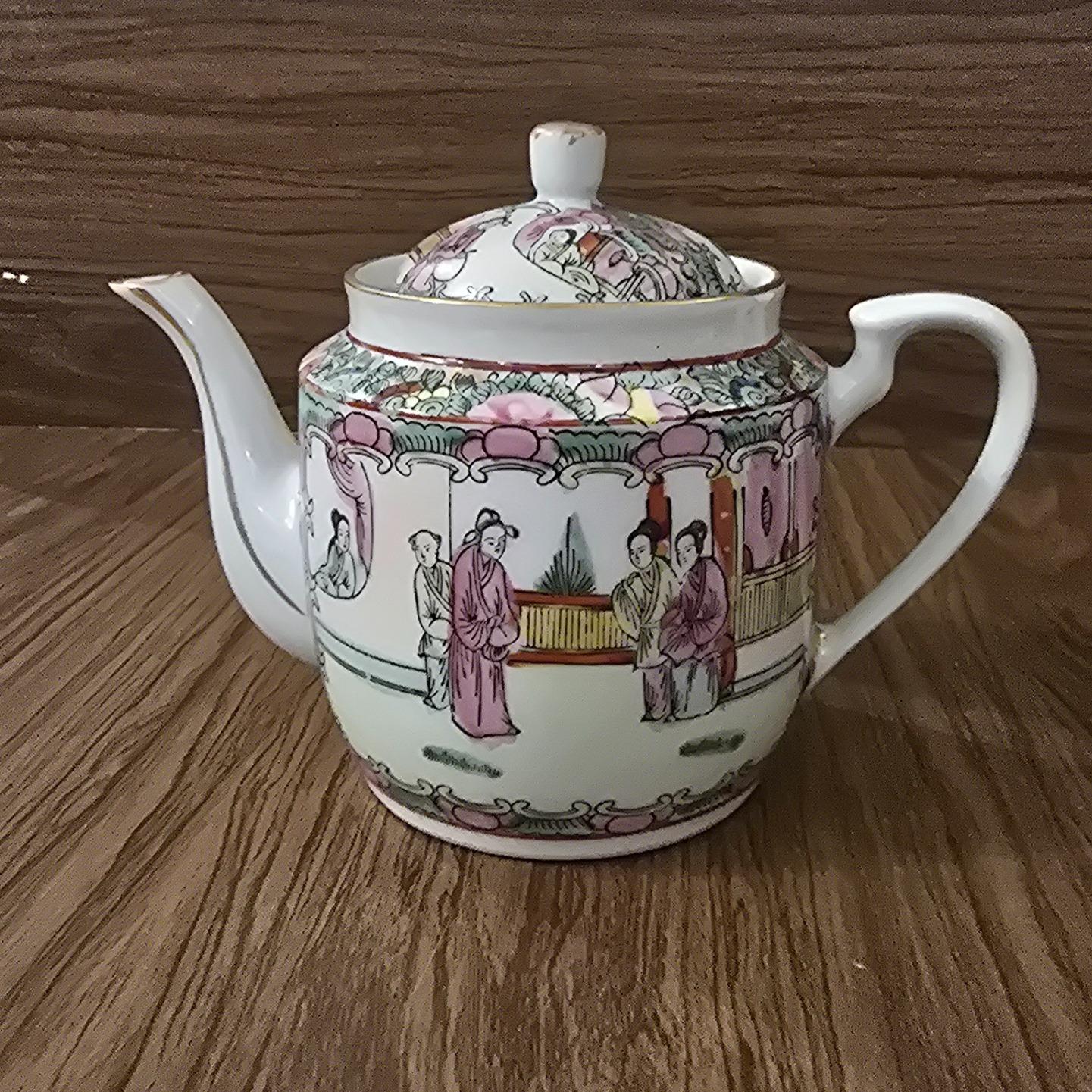 قوری گل مرغی