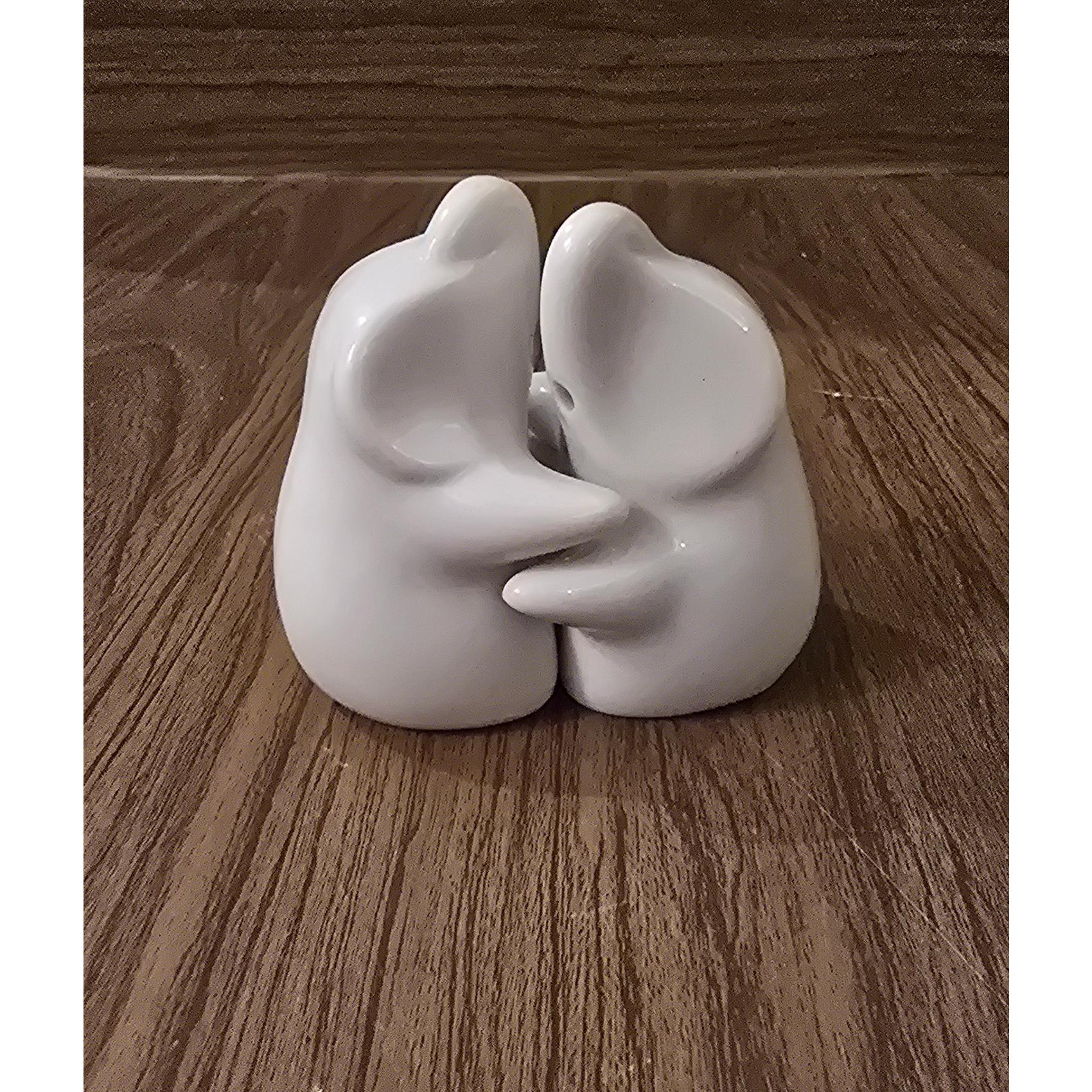 نمکدان ارواح سرگردان