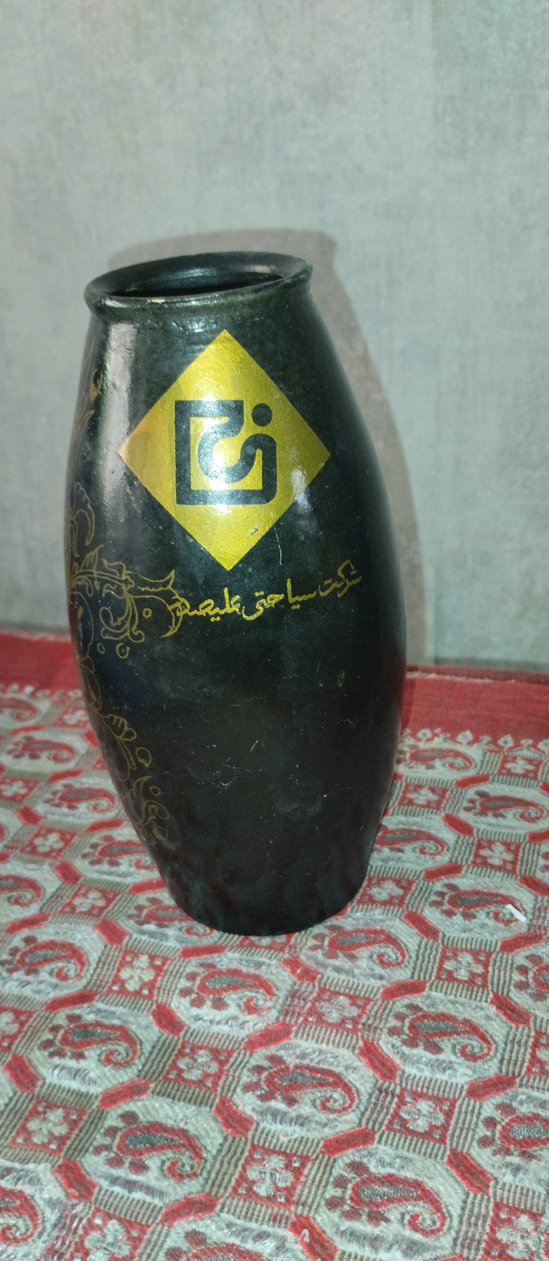 گلدان سفالی یادبود غار علیصدر - نایاب