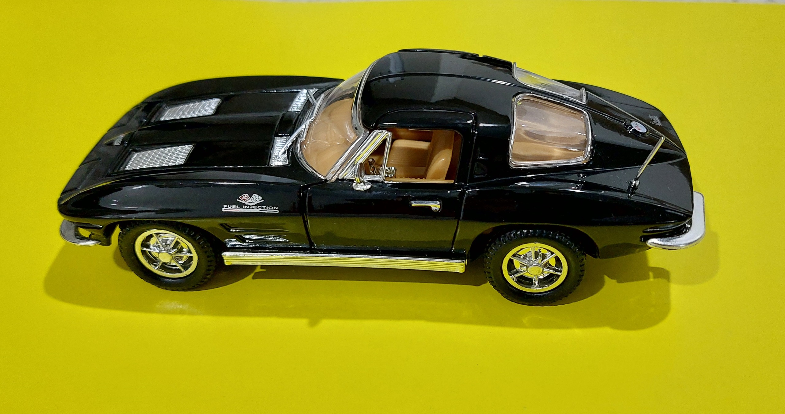 ماکت CHEVROLET CORVETTE STINGRAY 1963
