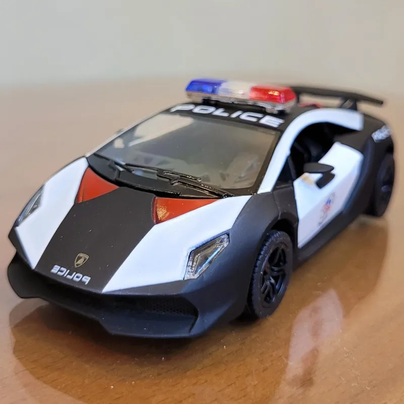  lamborghini sesto elemento police
