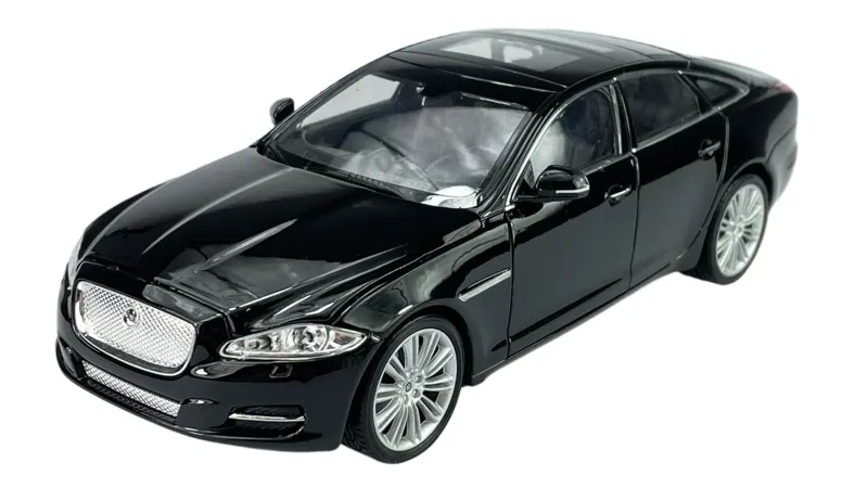 ماکت JAGUAR XJ WELLY 124
