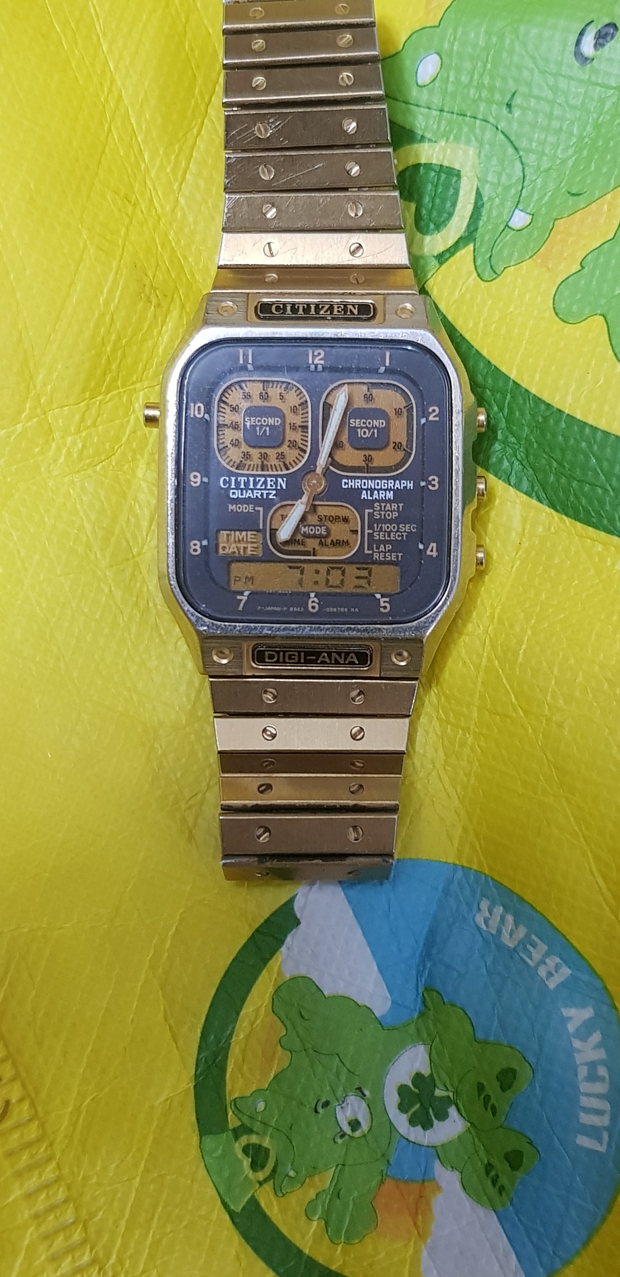 ساعت سیتیزن روباتی یا خفاشی