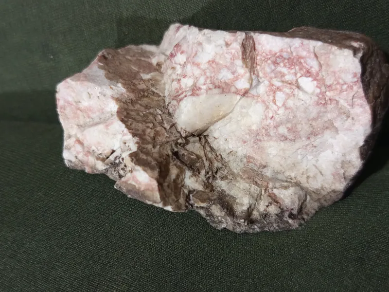 سنگ طبیعی زیبا