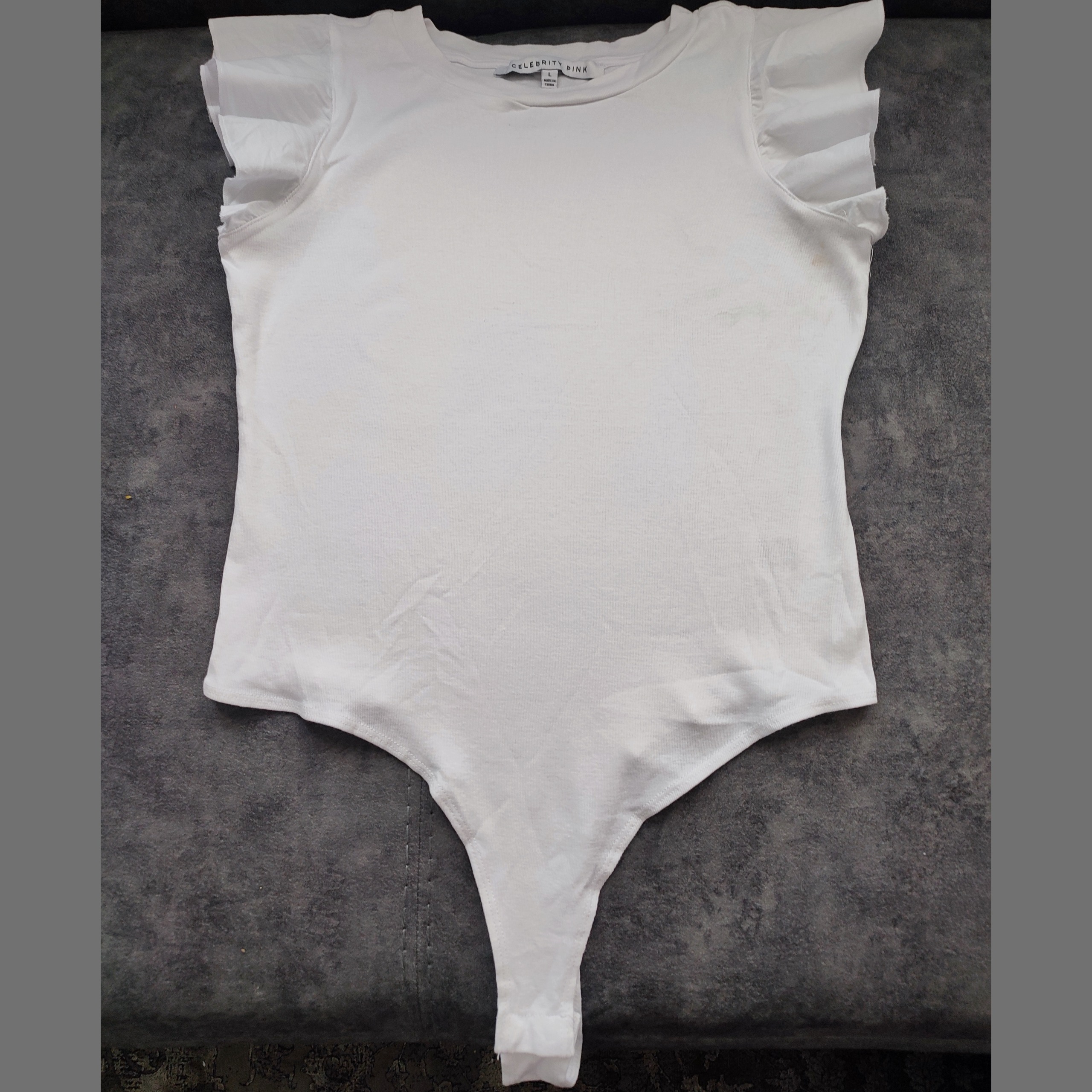 تاپ بادی زیر دکمه سفید نخی وارداتی