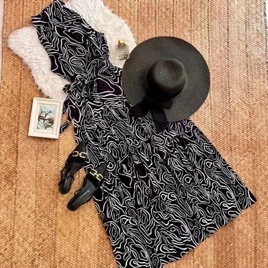 پیراهن مجلسی مشکی سفید ماکسی وارداتی