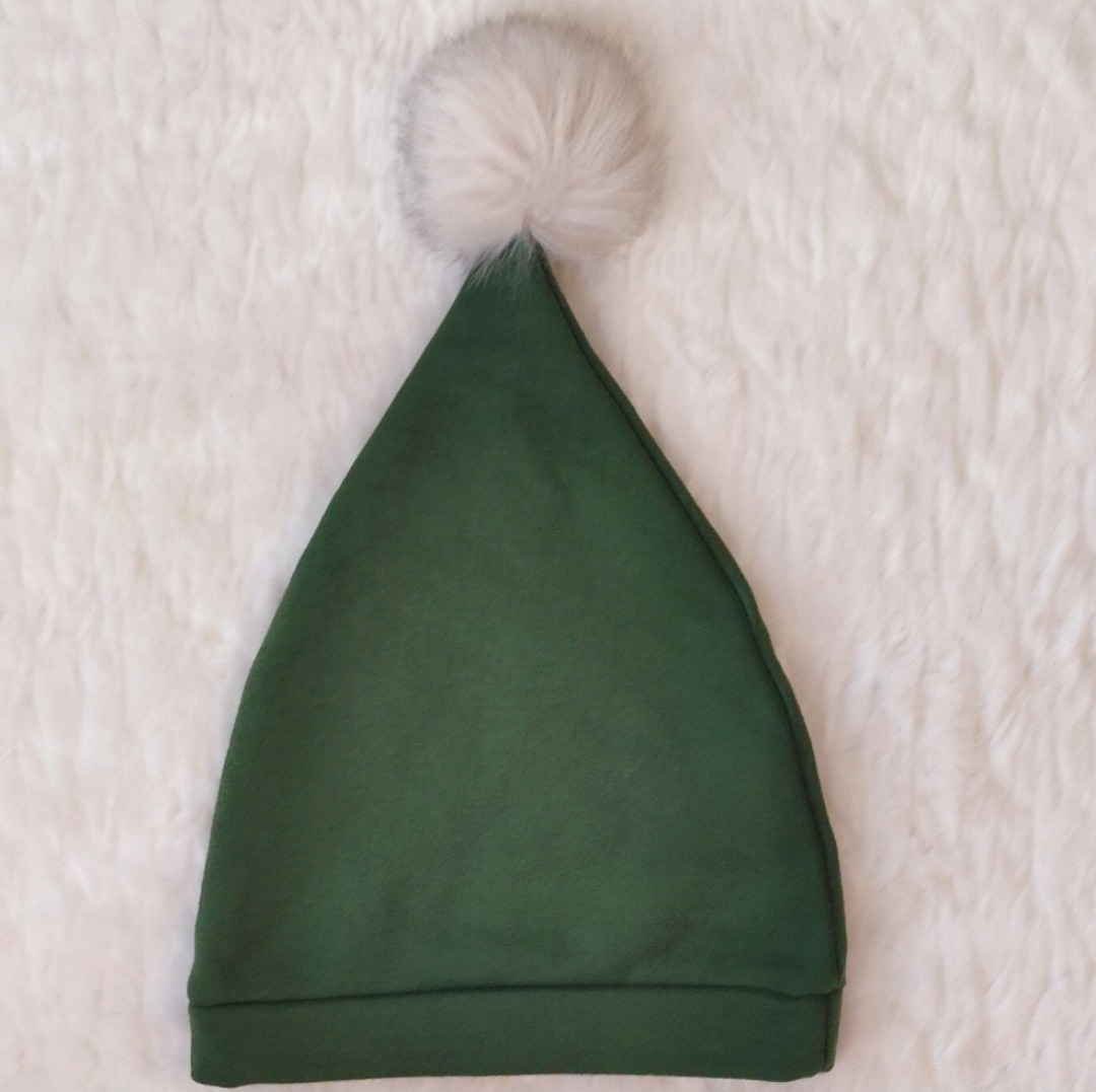 کلاه نخی سبز پوم دار مدل شیطونی