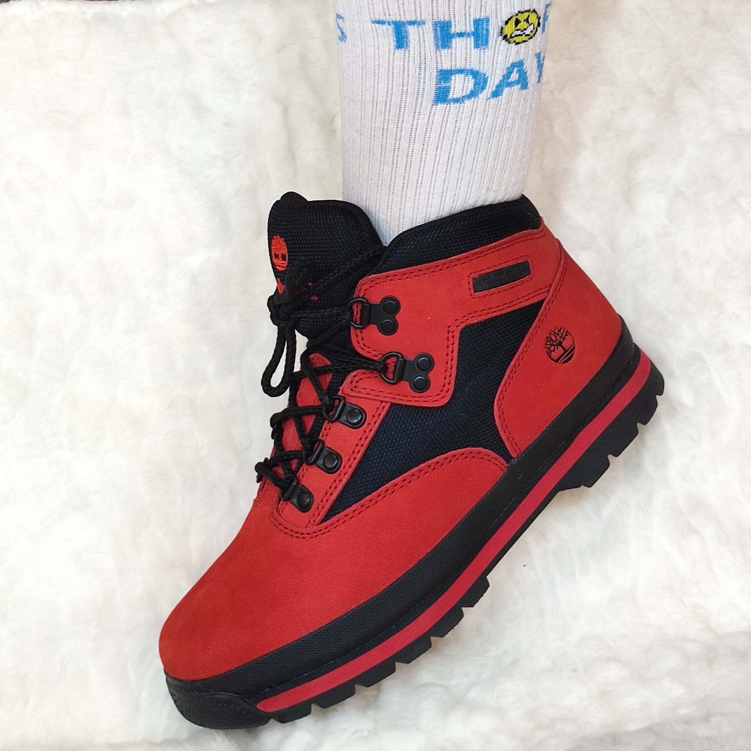 کفش بوت قرمز تیمبرلند وارداتی ویتنام