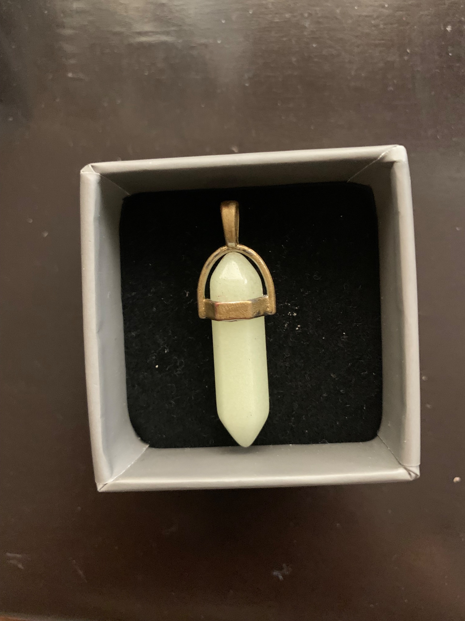 آویز پلاک سنگ شب رنگ