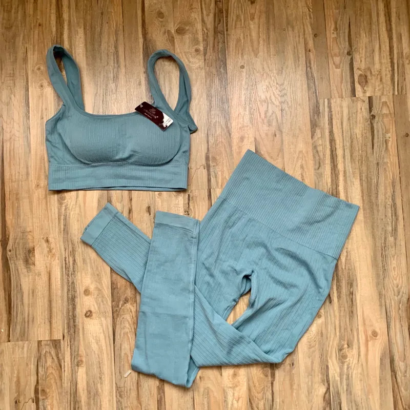 نیم تنه و لگنیگ ورزشی وارداتی زنانه