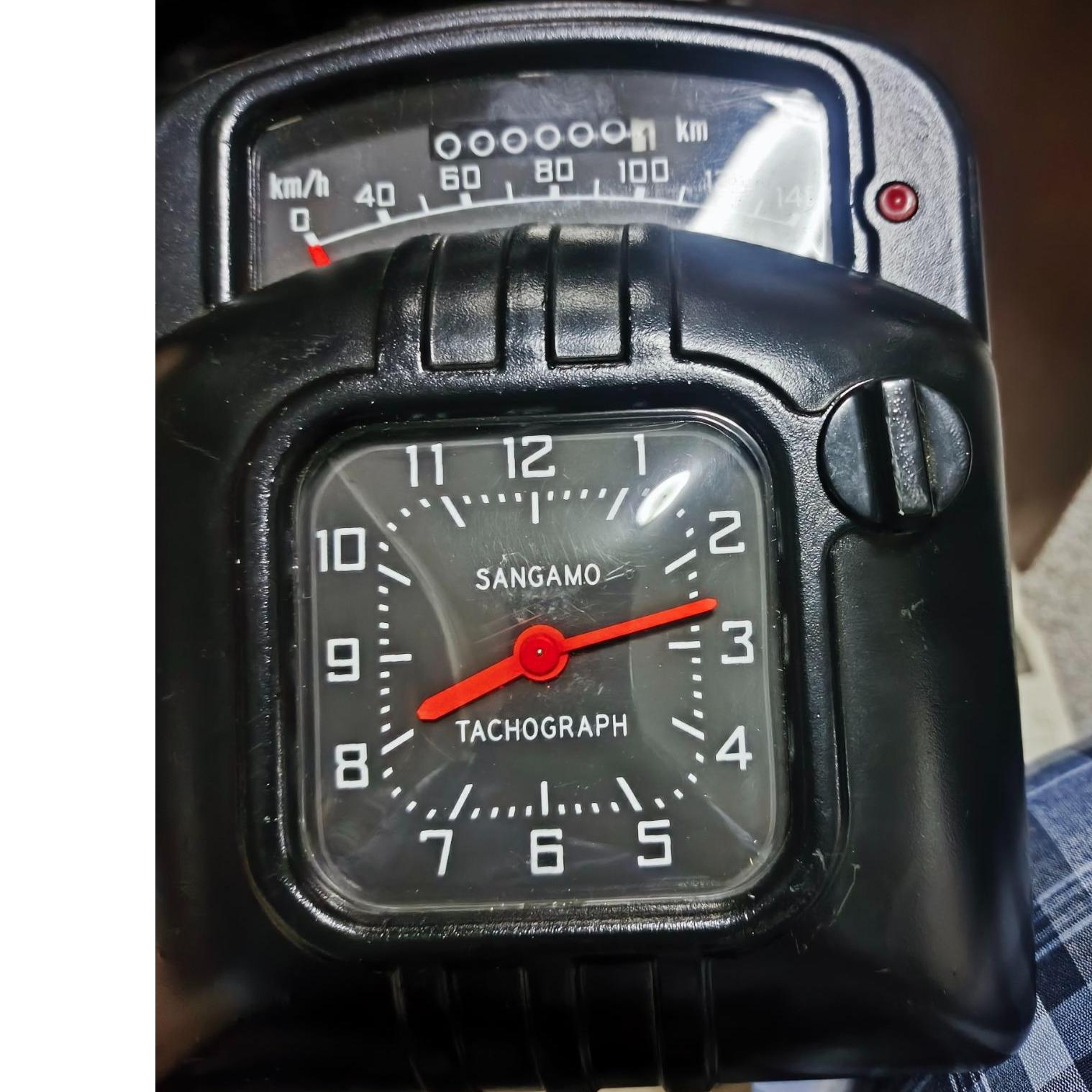 تاکوگراف کیلومتر ماشینهای سنگین