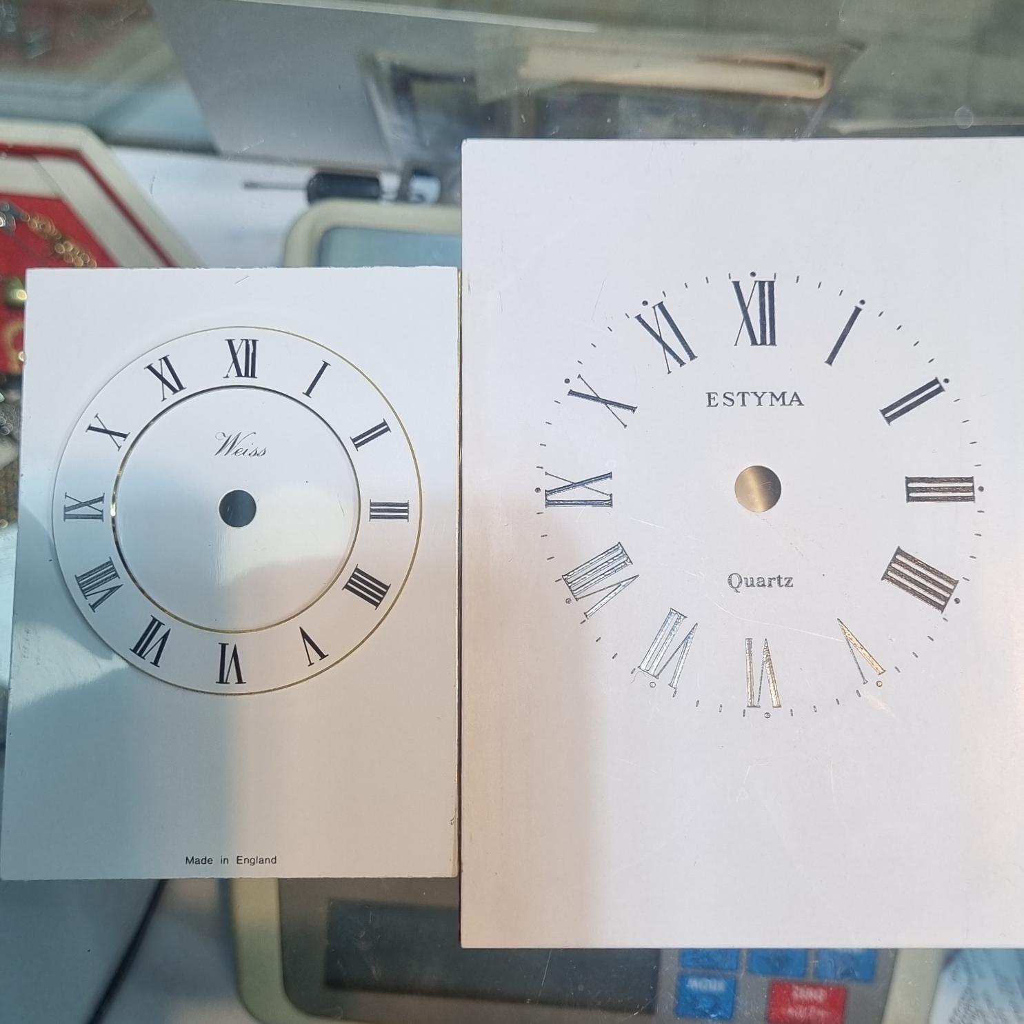 صفحه ساعت قدیمی