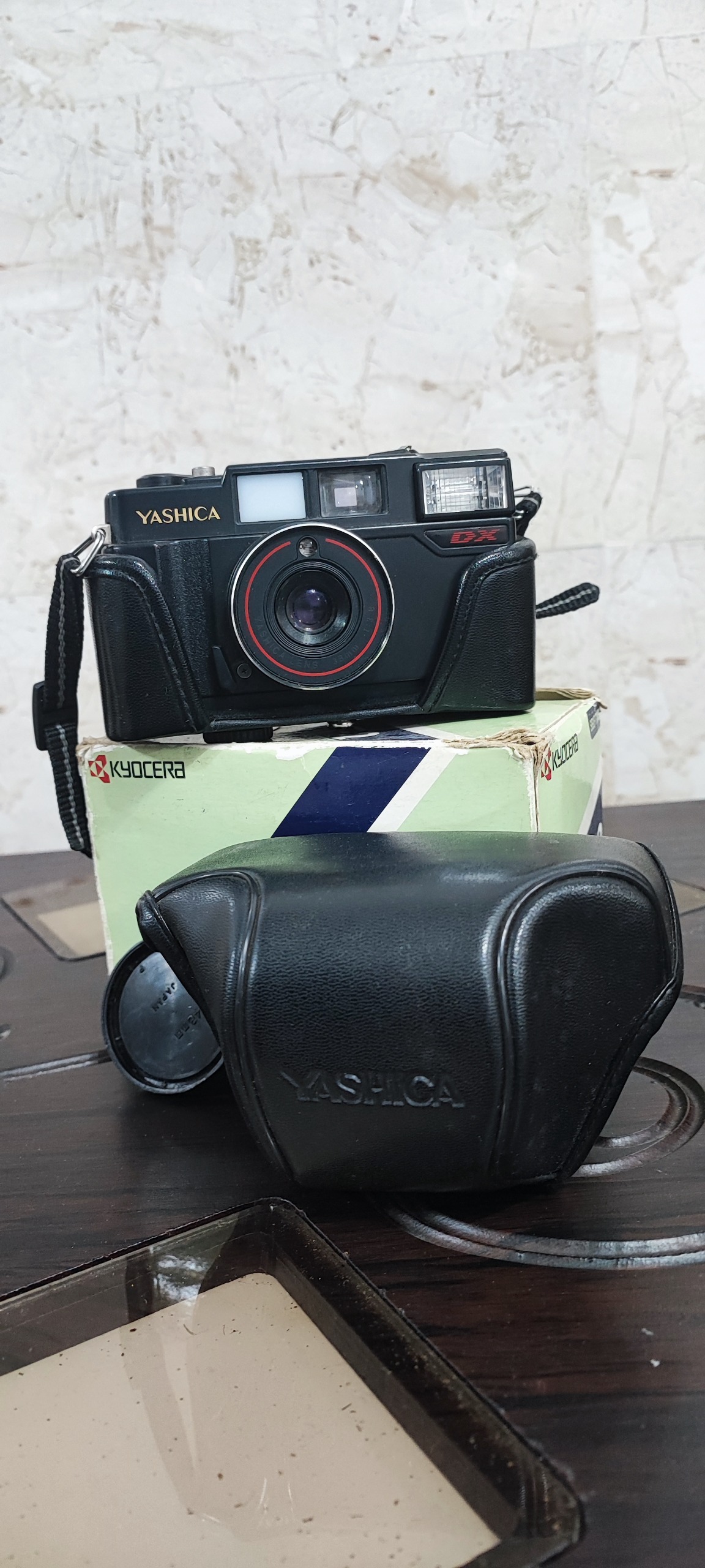 دوربین عکاسی یاشیکا