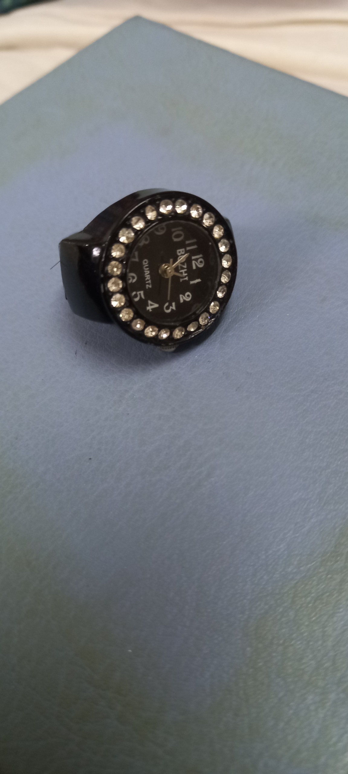 ساعت انگشتری مشکی