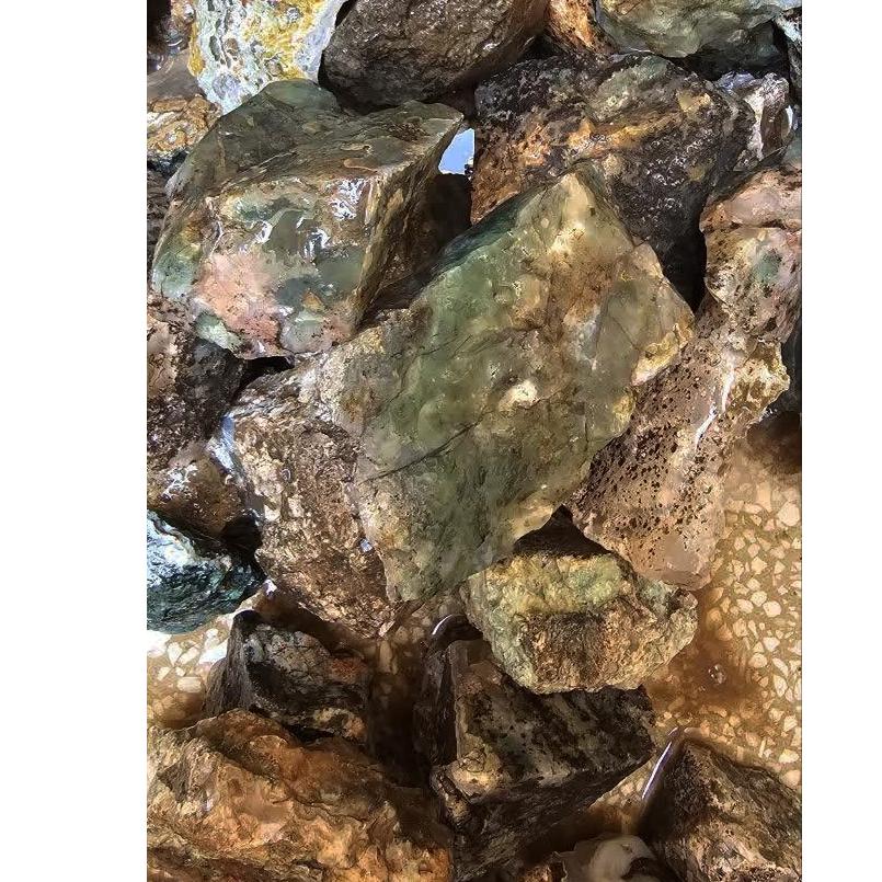 3کیلو راف عقیق سبز یشمی درجه 1