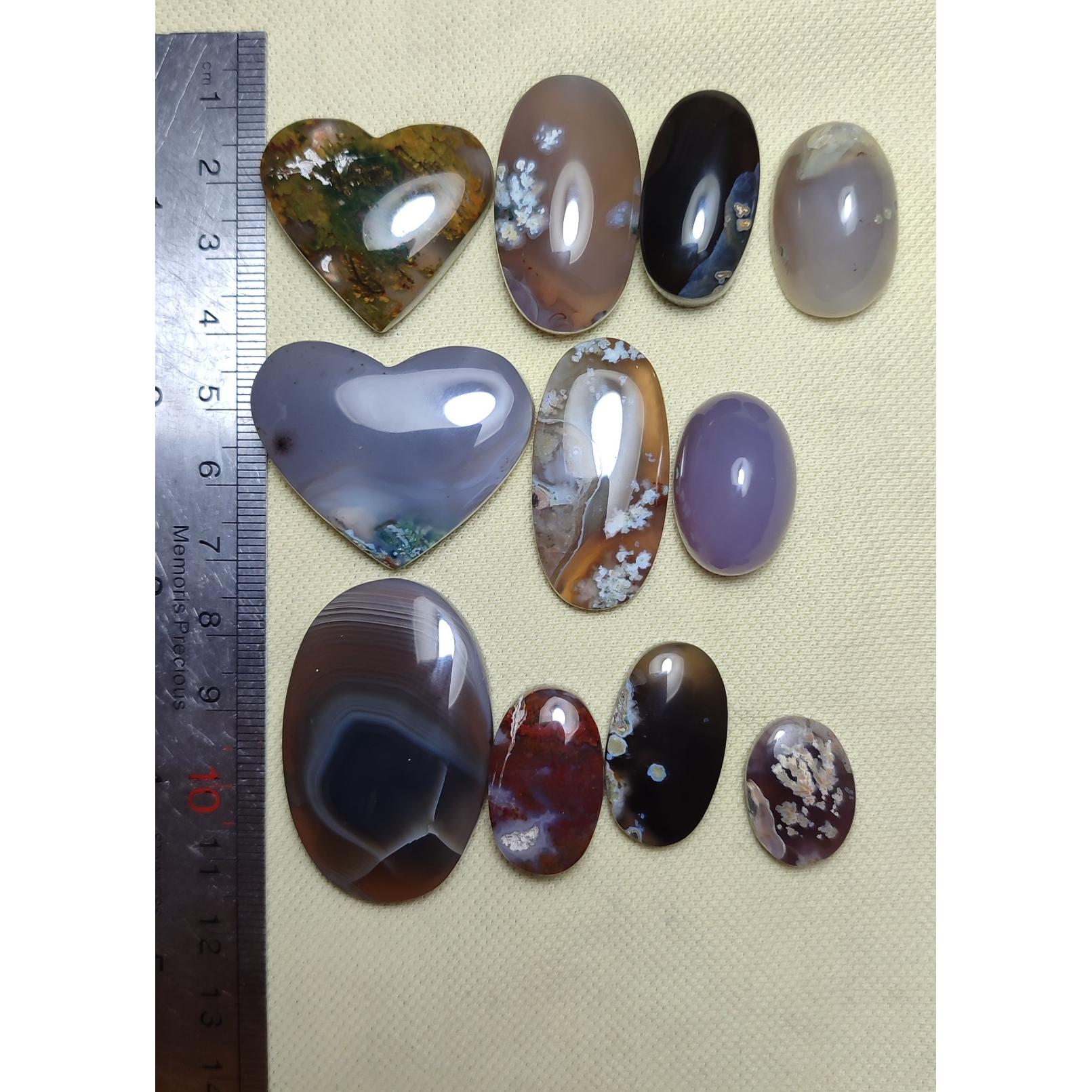 11عددنگین وآویز قلبی شجر بسیار زیبا