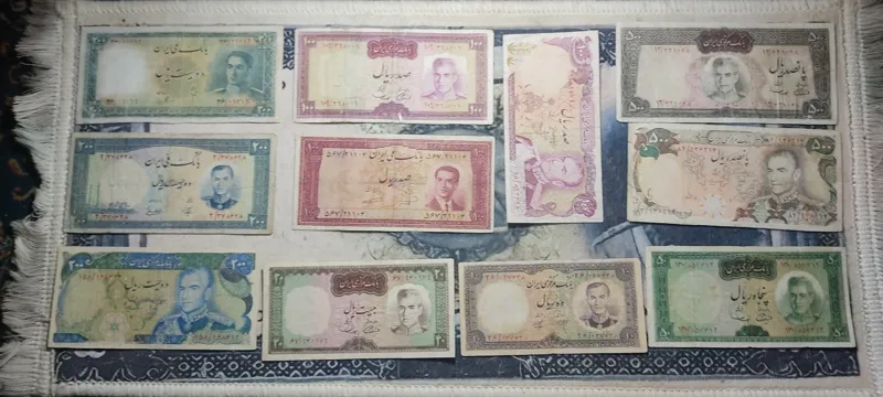 فروش ویژه 11 برگ اسکناس شاهی ارزشمند