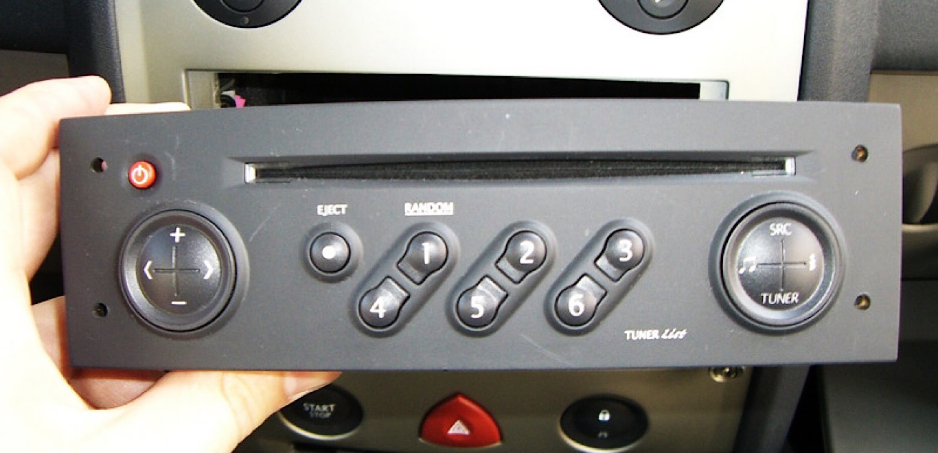 ضبط فابریک مگان