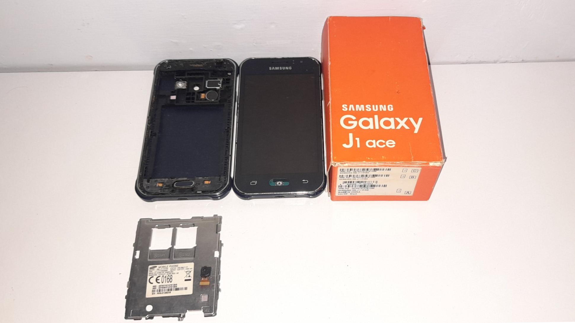 گوشی اوراقی سامسونگ J1 ace
