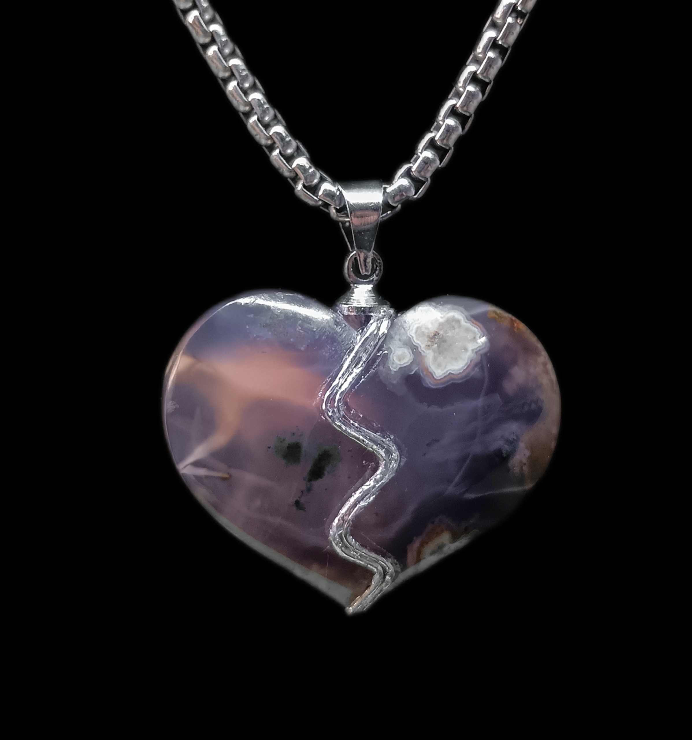 گردنبند سنگ عقیق سوسنی