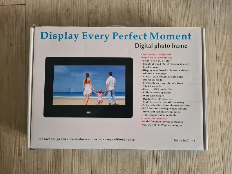 قاب عکس دیجیتالی 10 اینچی کنترل دار digital frame
