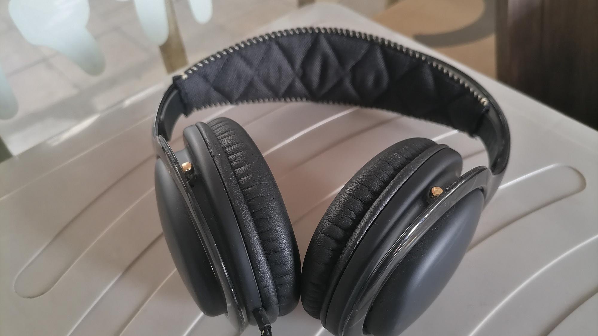 هدفون فیلیپس استرچ philips Stretch SHO9567