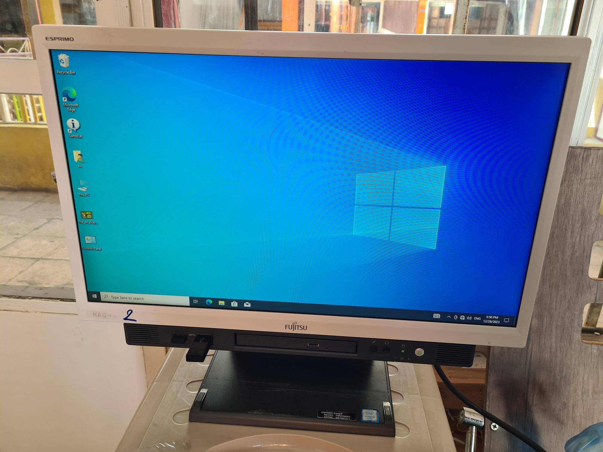 ال این وان فوجیتسو i5 نسل 6 رم DDR4 ساخت ژاپن