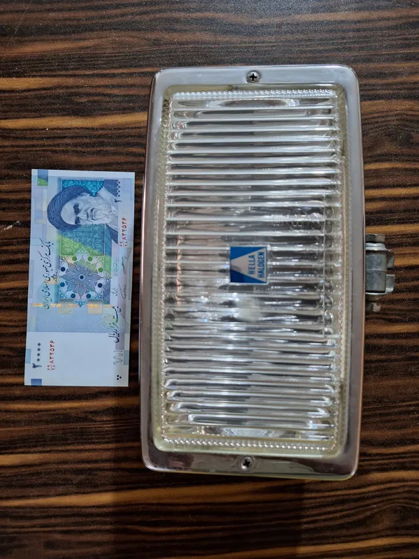 یک جفت پروژکتور هلا آفرود