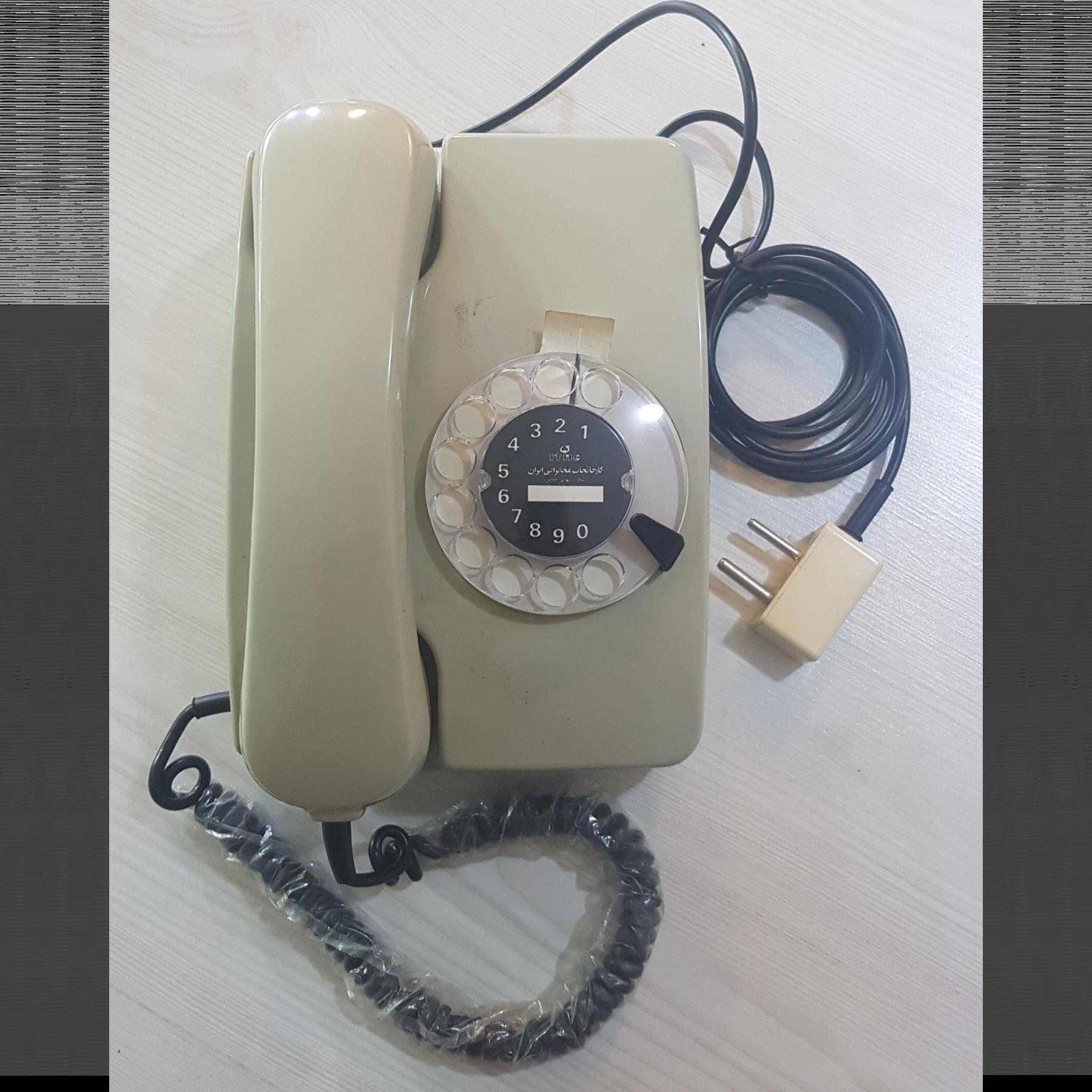 تلفن آکبند با کارتن