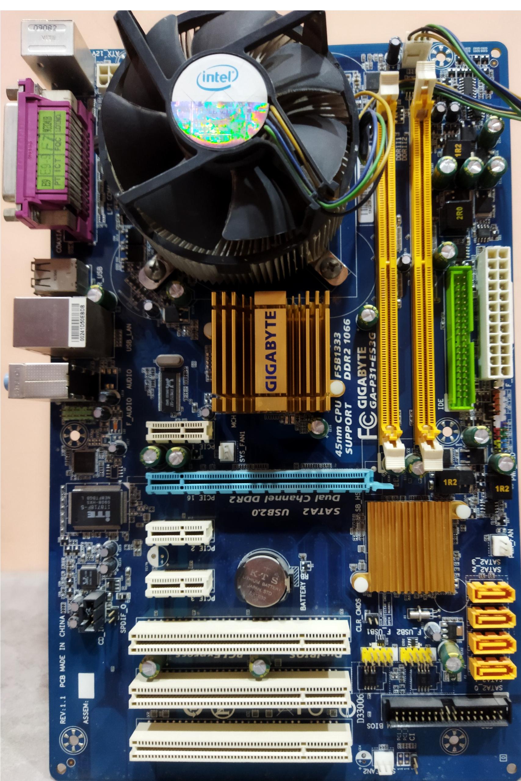 باندل مادربرد Giga p31-es3g سیپیو E5200