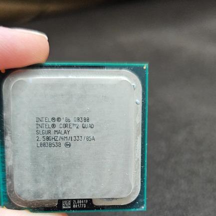 سیپیو اینتل CORE2 QUAD Q8300