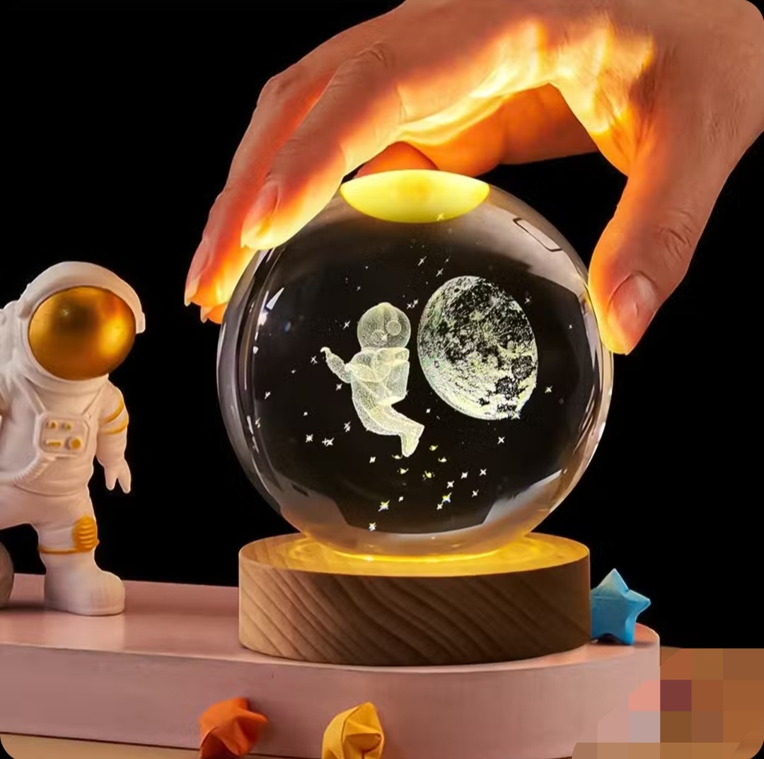 کادویی شب یلدا چراغ خواب فضانورد