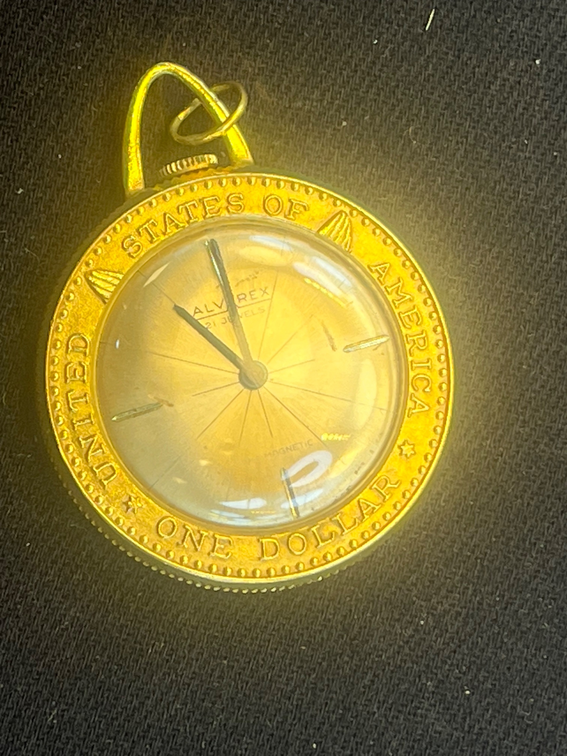 ساعت قدیمی الوارکس