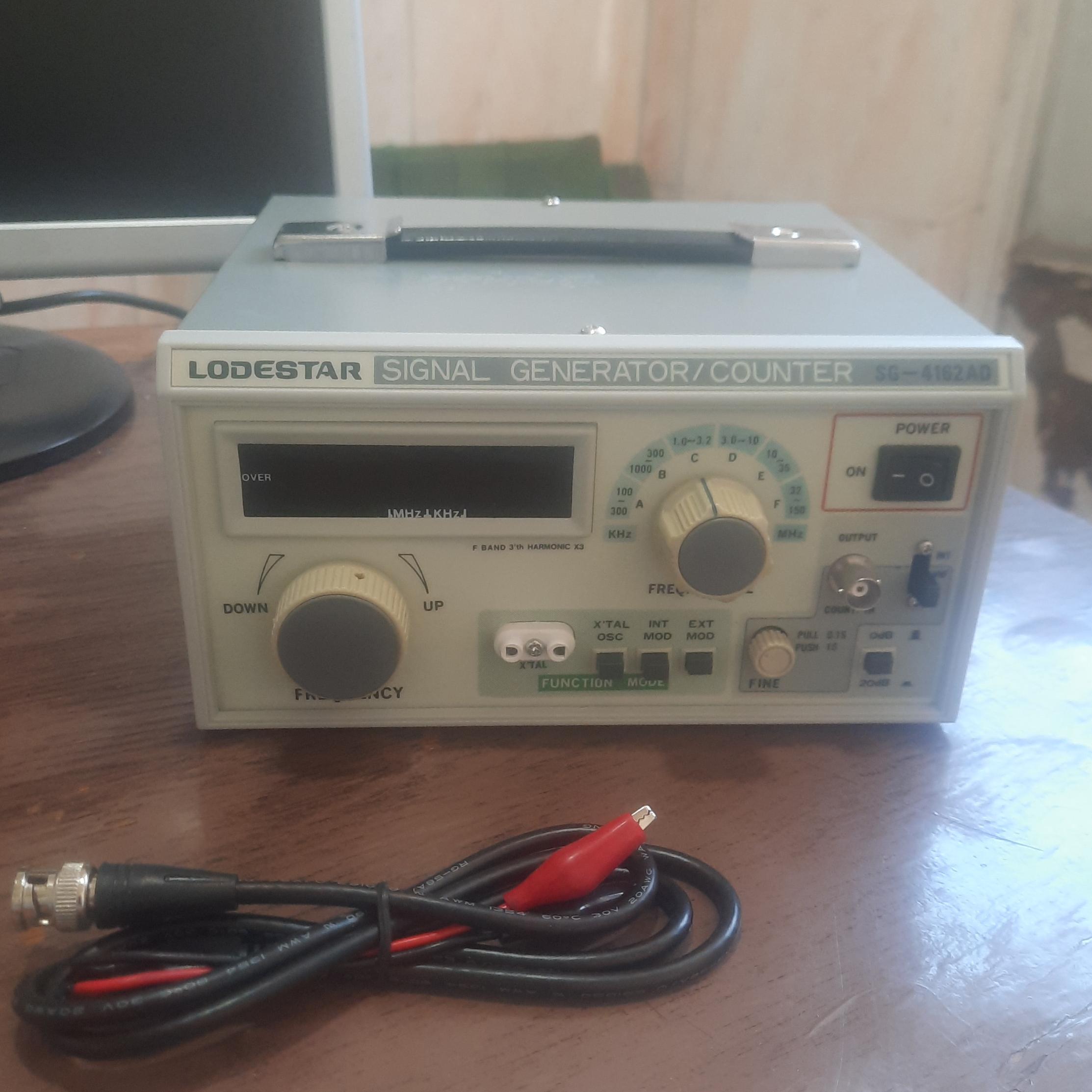 سیگنال ژنراتور Lodestar Signal Generator/Counter